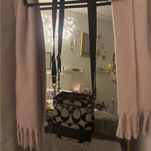 Coach Crossbody Bag ( RESERVED)